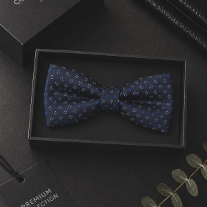 Mucha Muszka Męska Elegancka tradycyjna granatowa we wzorki gotowa M466