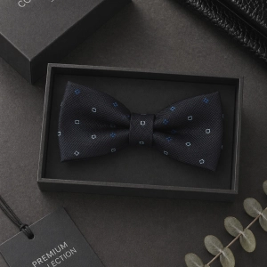 Mucha Muszka Męska Elegancka tradycyjna granatowa we wzorki gotowa M452