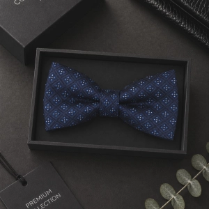 Mucha Muszka Męska Elegancka tradycyjna granatowa we wzorki gotowa M449