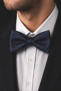 Mucha Muszka Męska Elegancka tradycyjna czarna w kropki gotowa M444