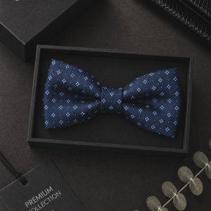 Mucha Muszka Męska Elegancka tradycyjna granatowa we wzorki gotowa M443