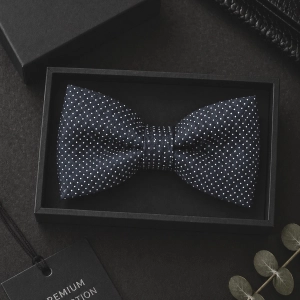 Mucha Muszka Męska Elegancka tradycyjna czarna we wzorki gotowa M436