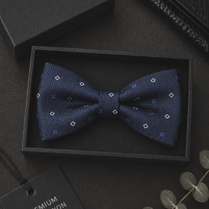 Mucha Muszka Męska Elegancka tradycyjna granatowa we wzorki gotowa M441